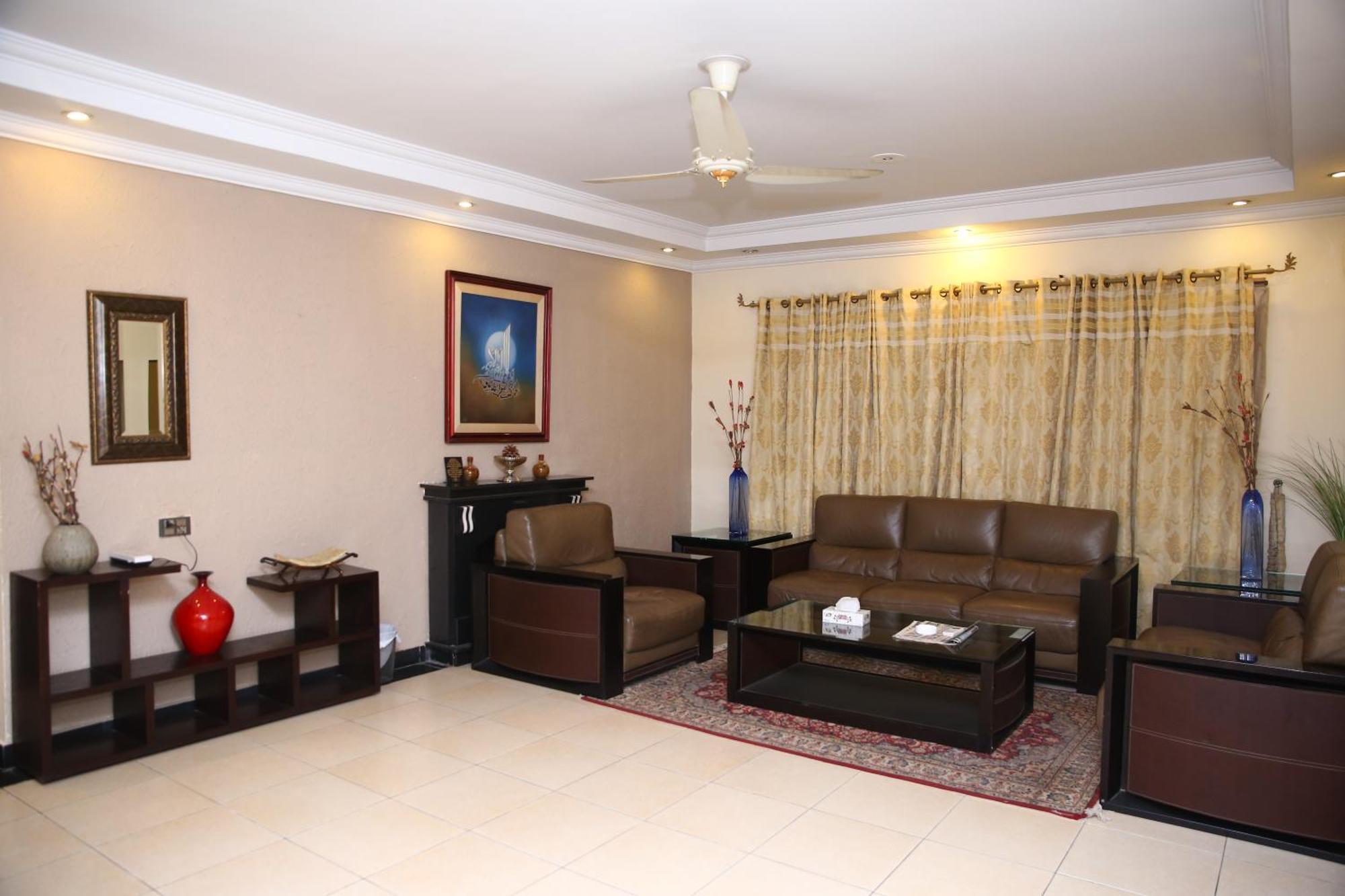 فندق Safari Club 3 Bahria Town راوالبيندي المظهر الخارجي الصورة