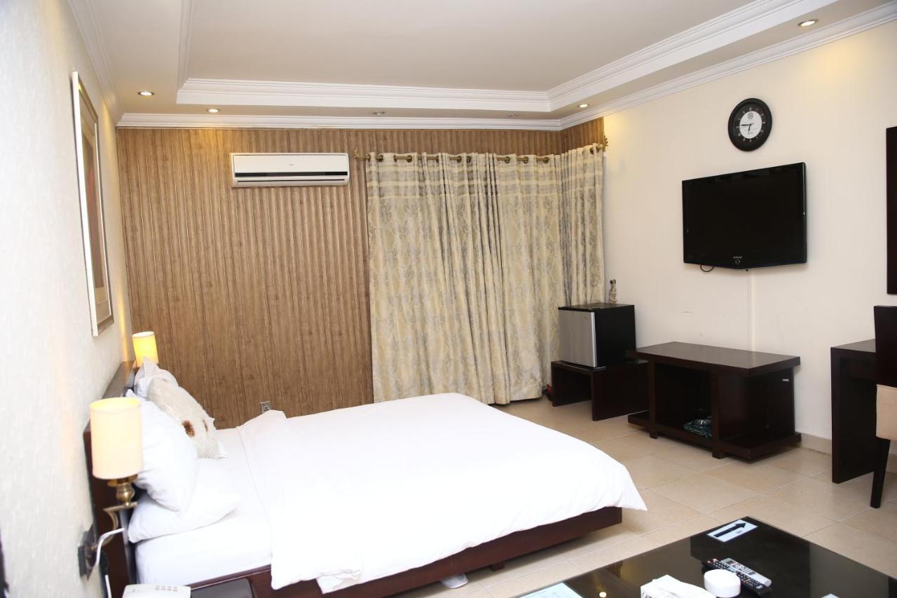 فندق Safari Club 3 Bahria Town راوالبيندي المظهر الخارجي الصورة